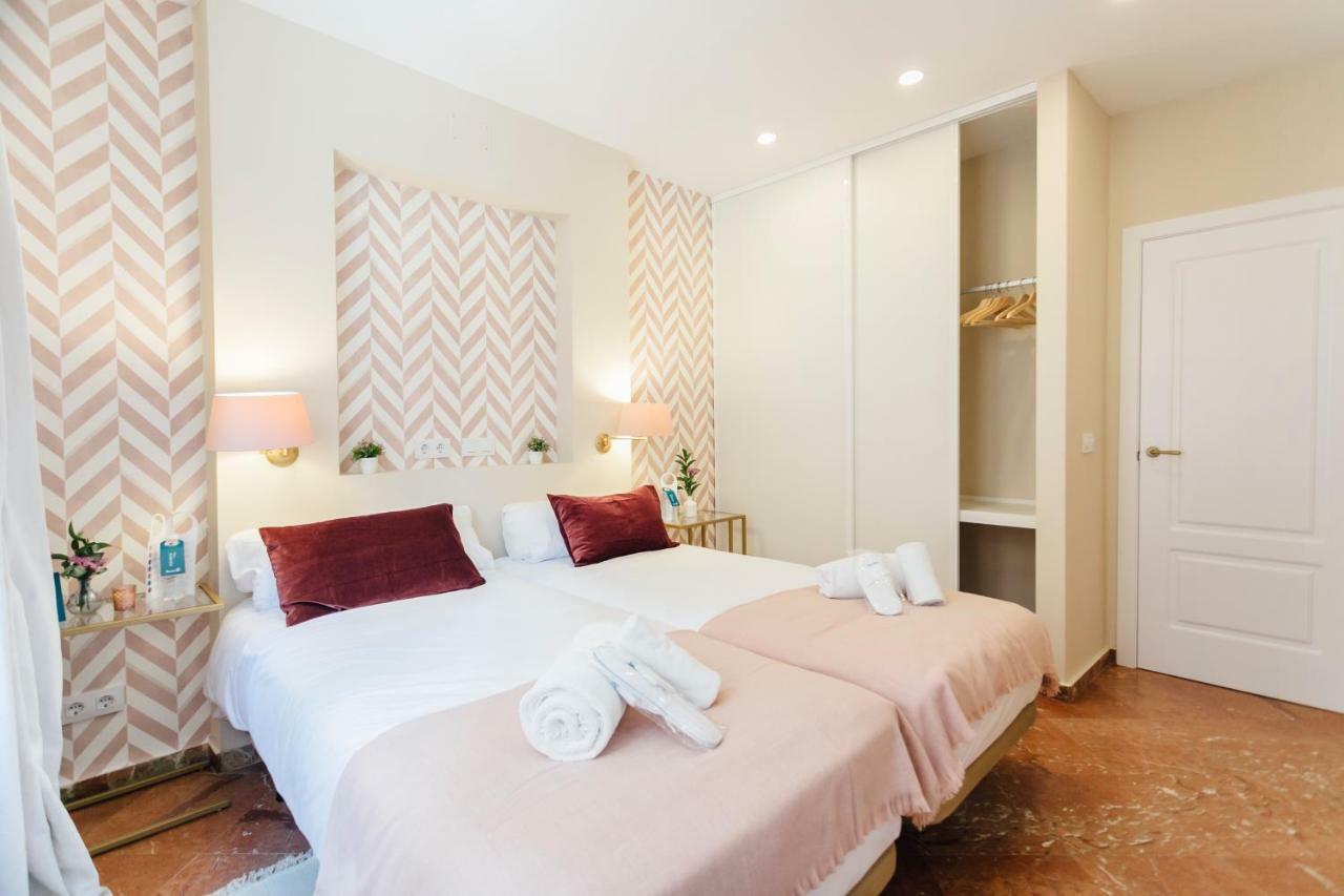 Stylish And Wide- 3Bdr 3Bth- Los Remedios Sevilla Exterior foto